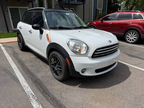 MINI COOPER COUNTRYMAN 2011 - $2,200 (Aurora)63621827463939121