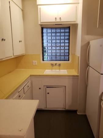 $1,825 / 1br - 640ft2 - Upper 1 bedroom very beautiful (parking) (Hollywood hills)63701034585729124