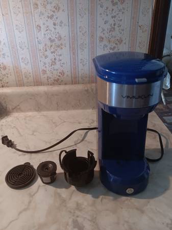 Single K Cup Coffee Maker 1