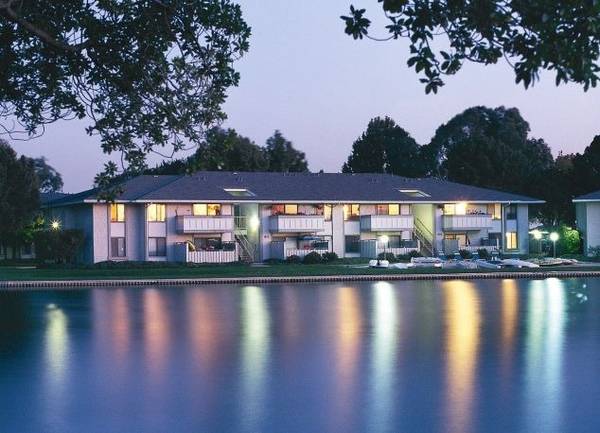 $3,437 / 2br - 958ft2 - UN MES GRATIS, Foster City, CA (foster city)63858161131139121