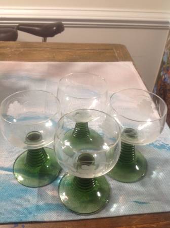Schott Zwiesel Green Beehive Cordial Etch grape glasses 1