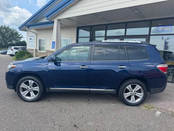 2011 Toyota Highlander Limited AWD 4dr SUV - $16,995 (+ The Car Buying Center- Loretto)63470067812355121