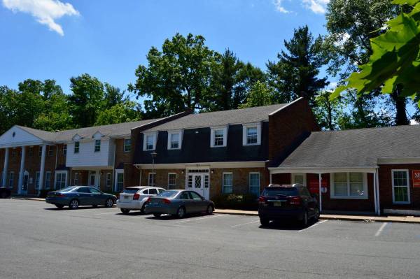 $650 / 350ft2 - Ewing Office Space for Rent (Mercer County) (1901 North Olden Ave)63762780822147120