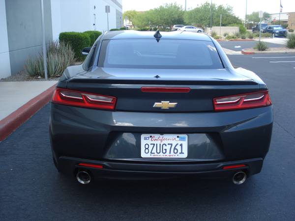 Camaro Chevrolet 2018, pocos kilómetros, 20k, financiamiento disponible - $21,50063612925112321124