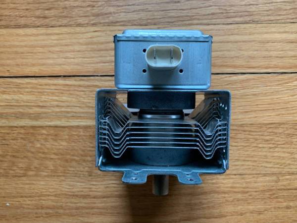 Brand new Magnetron 2M261-M32 Appliance Microwave Part 1