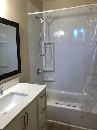 $600 / 395ft2 - Estudio en Westwood (Westwood)63656873806083123