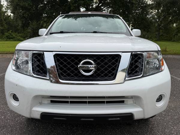 2011 Nissan Pathfinder LE*Sunroof*Cámara de reversa! - $8,950 (Jacksonville)63470247180931122