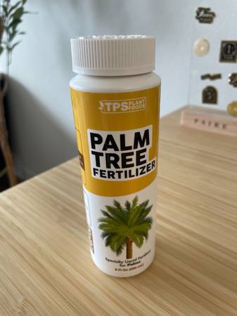 Free palm tree fertilizer 1