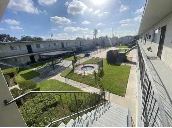 Renovated 1 Bed 1 Bath 1