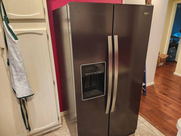 Whirlpool refrigerator Wrs588fihv00 1