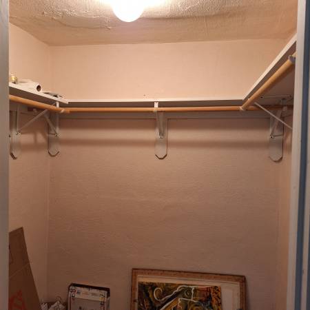 $1,100 / 2br - 1200ft2 - Habitación en septiembre en el centro, cerca de W. San Francisco st (Downtown)63659850089859122