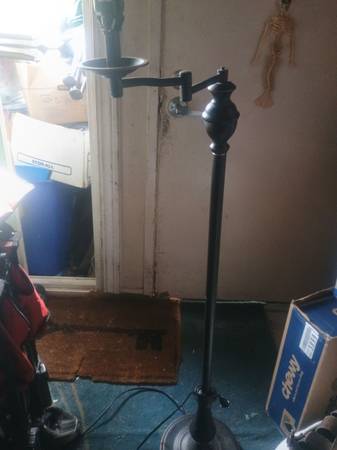 Swing Arm Lamp 1
