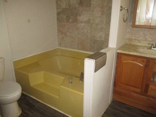 $8,000 / 2br - 952ft2 - 2514 Nita - Mobile/Manufactured Home For Only $8,000! (GLENNWOOD VILLAGE)64018943288835122