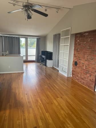 $2995.00 / 4br - 1500ft2 - Large spacious 4 bed/2 bath in OTR/Clifton63974475182722121