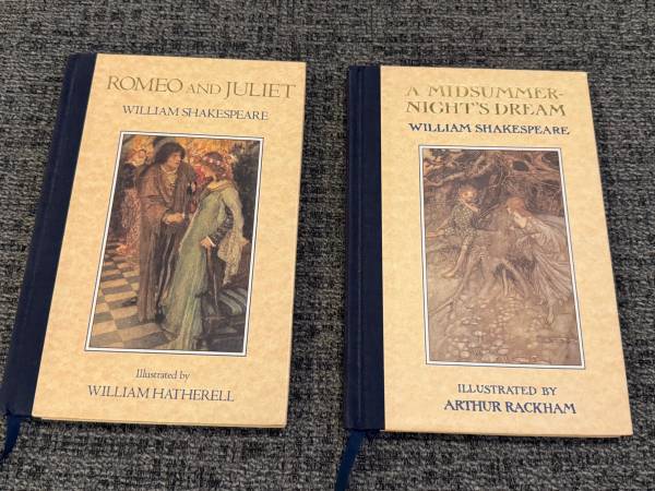 Romeo and Juliet + A Midsummer Night's Dream Combo Pack 1