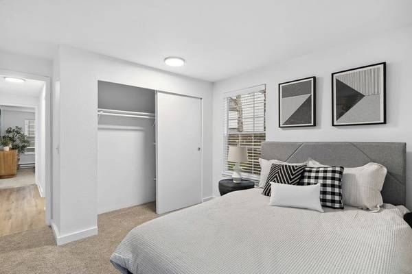 $1,905 / 2br - 1023ft2 - Summer Days Ahead! One Month FREE! (6305 S 238th Pl, Kent, WA)63688314723073120