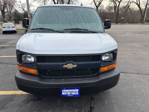 2016 Chevrolet Express 3500 - $22,990 (Urbana, IL)63625037548673121