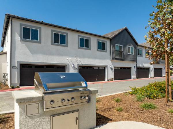 $3,692 / 3br - 1525ft2 - Quartz Countertops, Wood-Like Cabinets, Elevated Privacy and Comfort (Fontana, CA)64028083303425120