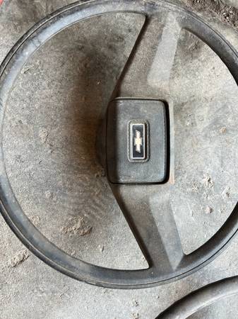 steering wheel 1