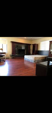 LARGE MODERN STUDIO ON THIS CUSTOM BUILT GATED ESTATE, 1