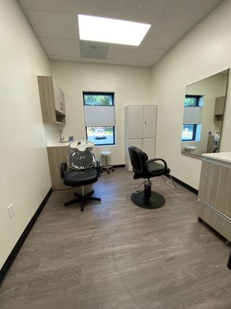 Private Stylist Salon Suite for Rent 1