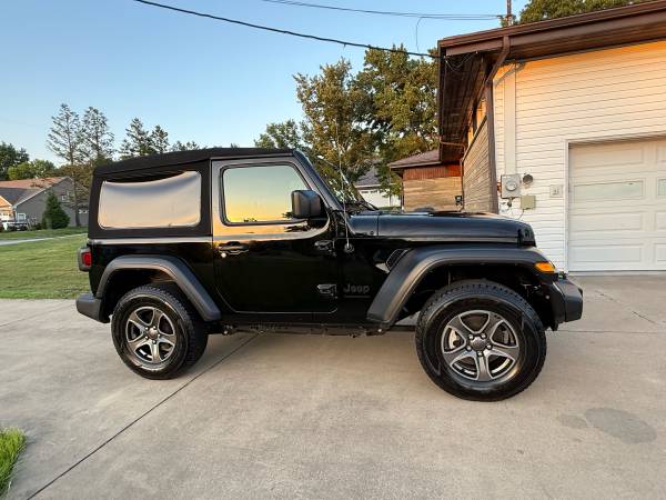 2022 Jeep Wrangler Sport - $25,500 (Greensburg)63625172709377122