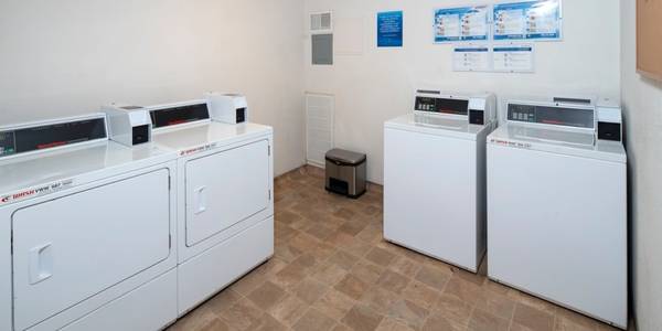 Elevator access, Guest laundromat on site 1