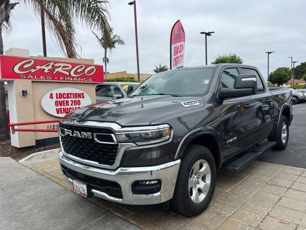 2025 RAM 1500 crew cab - Photo 4