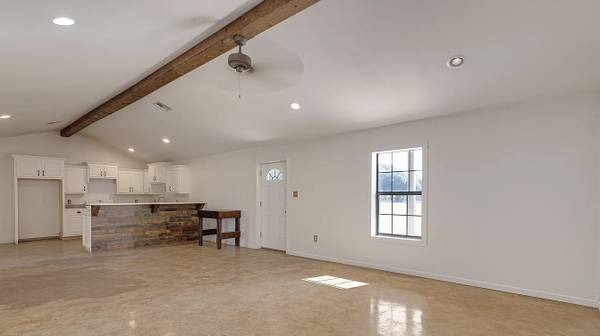 $751 / 2br - 1200ft2 - HOSUE RECIENTEMENTE REMODELADO EN ALQUILER (Eunice)63857516921985122