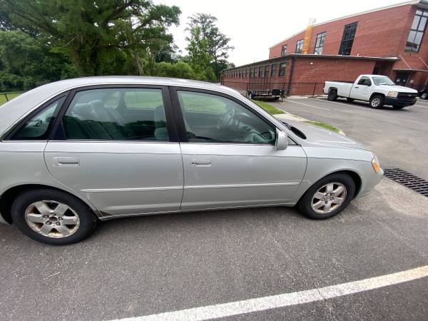 2003 Toyota Avalon ABIERTO A OFERTAS - $2,500 (Elizabeth City)63621739790211121