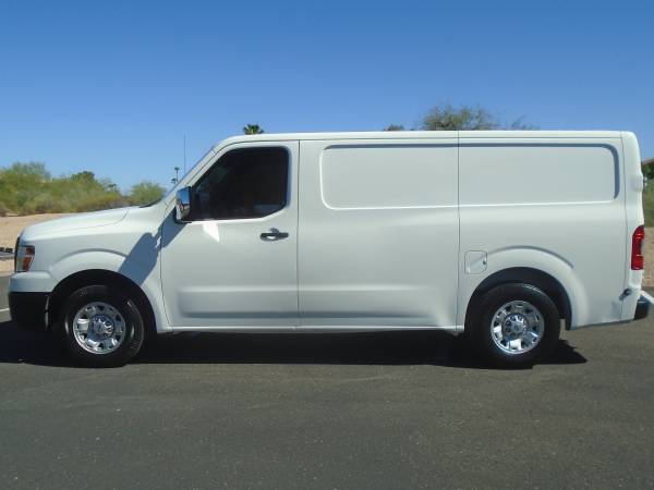 2021 Nissan NV 2500 - Photo 2