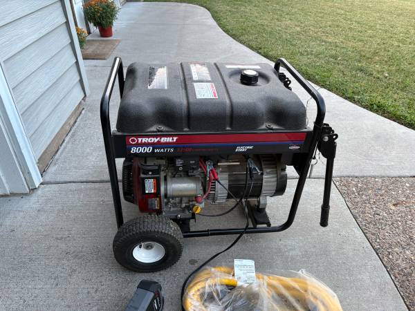 Troy built 8000 W generator 1