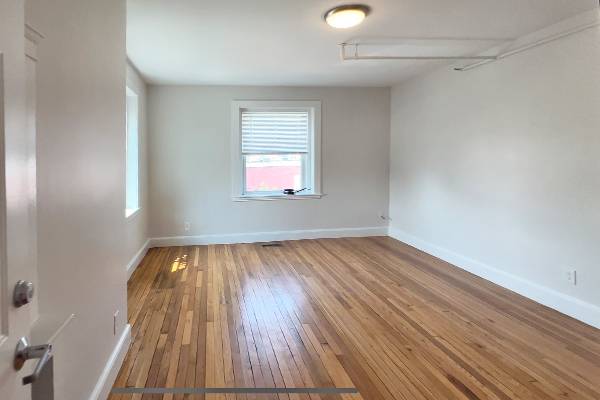 $2,100 / 1br - ONE MONTH FREE! New Renovation in Beverly63699353392769123