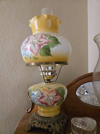 Hurricane lamp 1