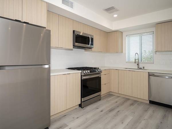 $4,700 / 3br - 1198ft2 - Exclusive 3 BR Offer: First Month Free, Apply Now63701222999297123