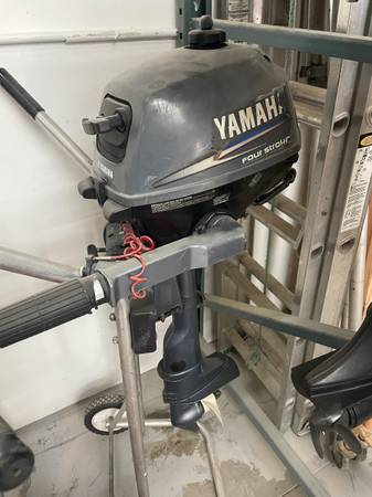 Outboard 3 hp yamaha- 2 stroke 1