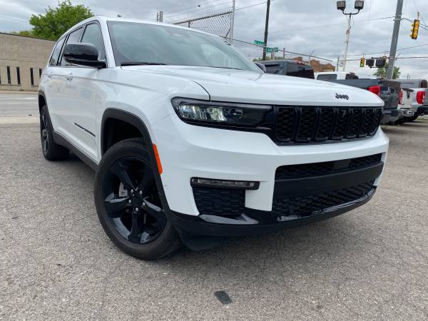 2024 JEEP GRAND CHEROKEE L - $35,995 (DETROIT)63622120642563122