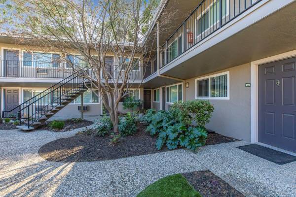 $2,310 / 1br - 750ft2 - Located in Lafayette, 1 BD, Dishwasher (lafayette / orinda / moraga)63938498905347123