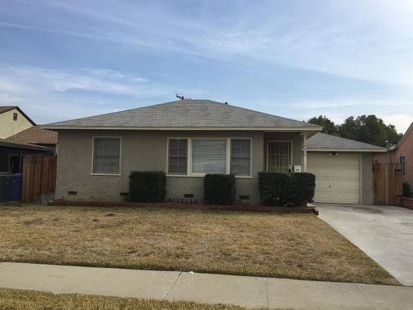 2bedroom and 1bathroom 1