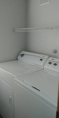 $2,300 / 2br - 1052ft2 - 2 Bed- 2 Bath (Lynnwood)63773355123329122