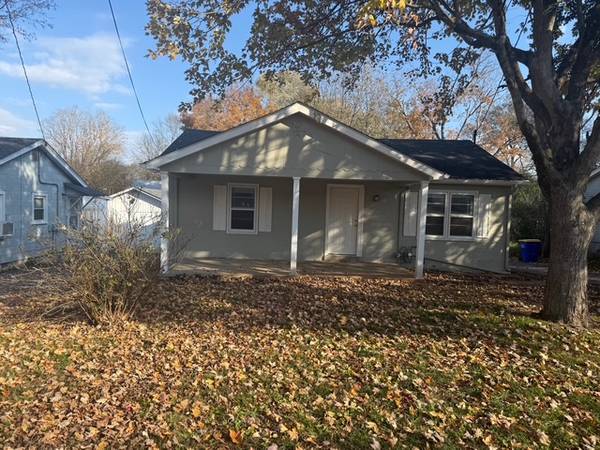 3 BEDROOM/ 1.5 BATH AT 1728 MEDIA DR 1