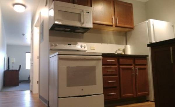 $559 / 1br - Vida en apartamento flexible, ¡sin complicaciones! (1550 Olmstead Dr, Portage, IN)63781350939267123