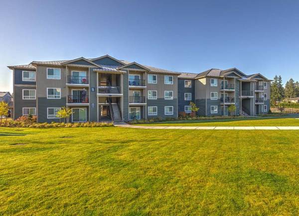 Business Center, Spacious Floorplans, Recycling 1