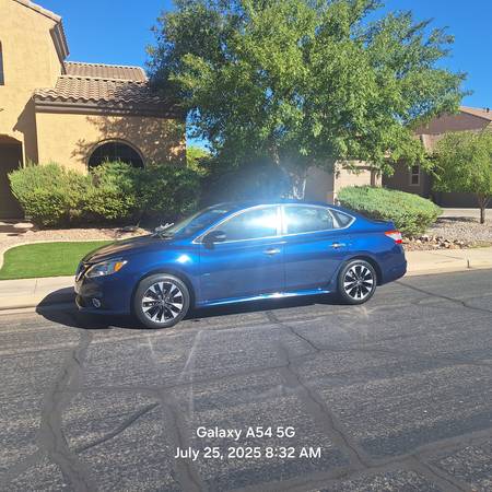 2016 Nissan Sentra $5,950 excellent condition - $5,950 (Chandler)63470598598275123
