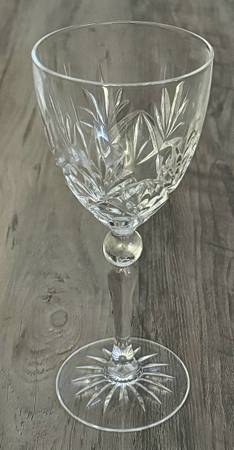🍷 Vintage 7.5” Tall Etched Premium Crystal Wine/Champagne Glass (brand new) 1