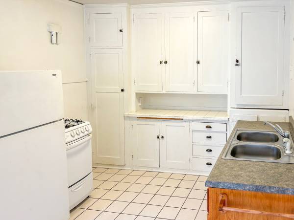 $1,295 / 1br - 800ft2 - Top-Floor 1BR Apartment with Balcony at Grand Heritage! 1299-306 (St.Paul, STP, Saint Paul, Summit Hill)63990530472962123