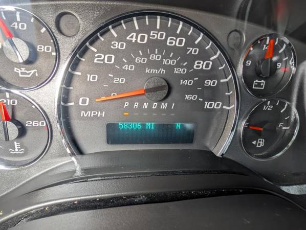 2011 Chevrolet Express LT 2500 - Photo 14