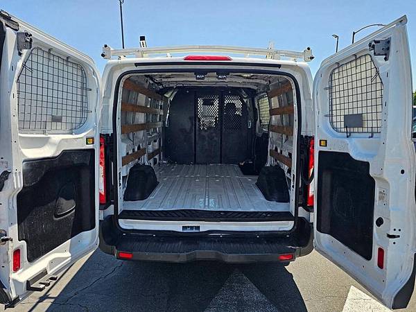 2017 Ford Transit 250 3dr - Photo 13