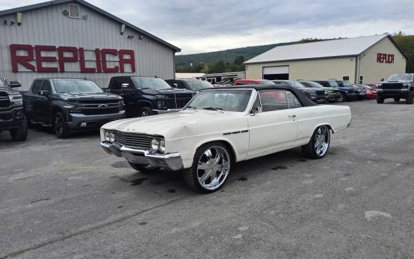 1965 Buick Skylark Convertible (2641) 1