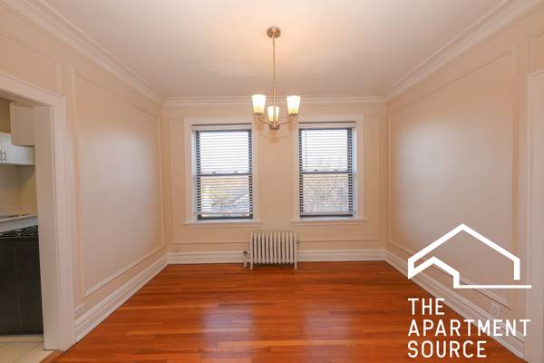 $1,545 / 1br - 850ft2 - Easy commute to all that downtown Evanston has to offer (Evanston)64148817914755123
